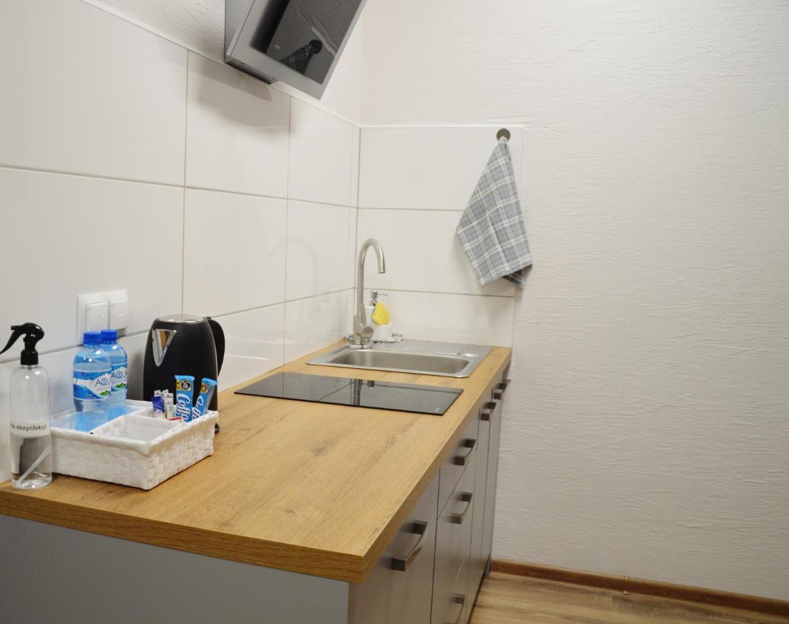Hostel Adabet24 Kepno Eksteriør billede